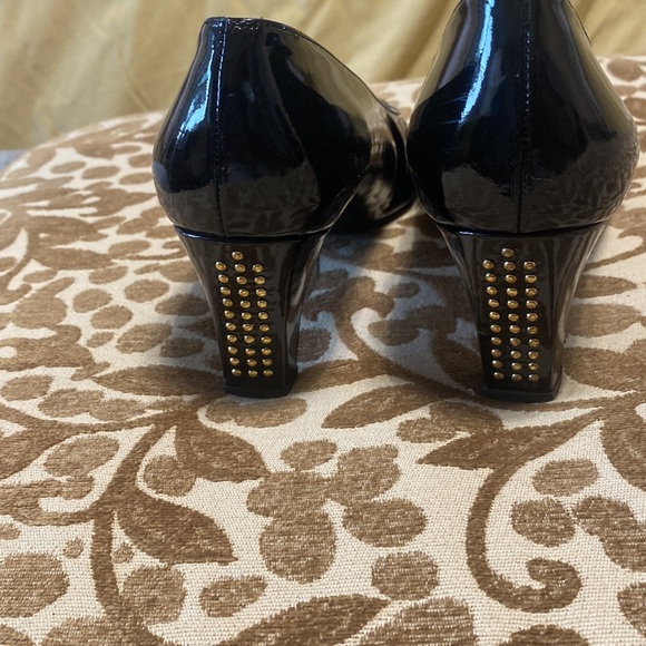 Stuart Weitzman black  Patten Leather heels with a little bling - Picture 5 of 5